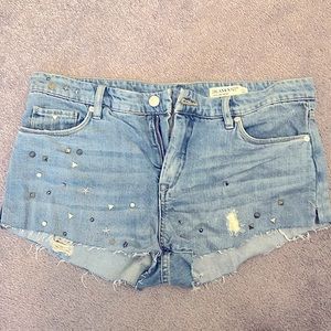 Blank NYC crop girlfriend size 30 denim shorts studded